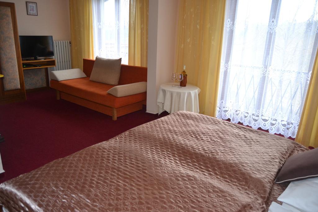 Resort Hotel Zvikov Звиковске Подгради Экстерьер фото