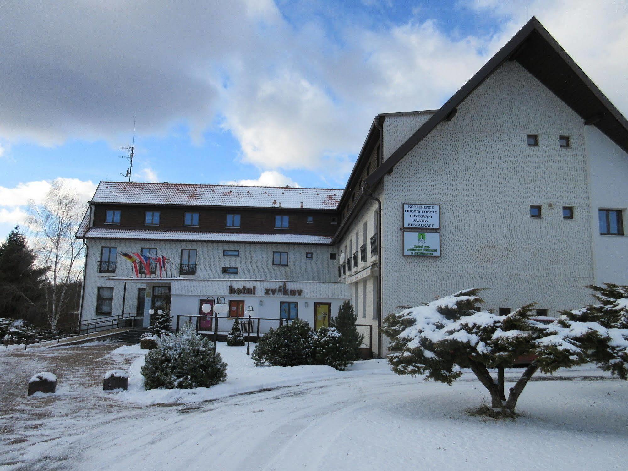 Resort Hotel Zvikov Звиковске Подгради Экстерьер фото