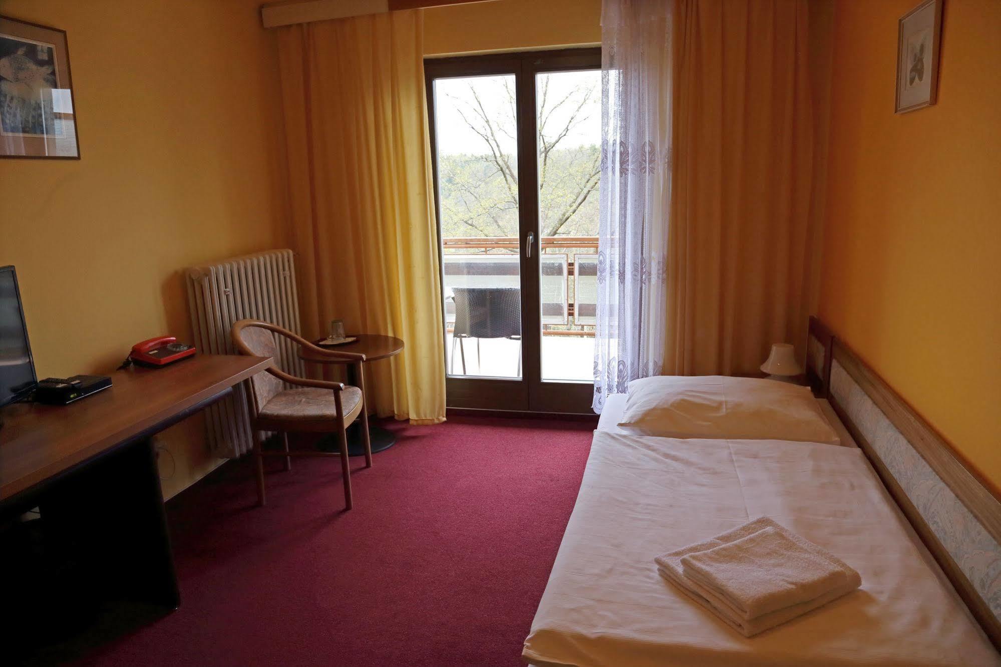 Resort Hotel Zvikov Звиковске Подгради Экстерьер фото